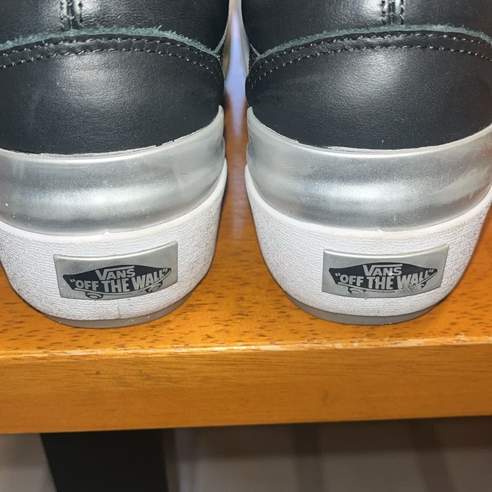EXCELLENT CONDITION VANS OLD SKOOL STACKED SHINY BLACK/WHITE PLATFORM SHOES 8.5 - Picture 8 of 9